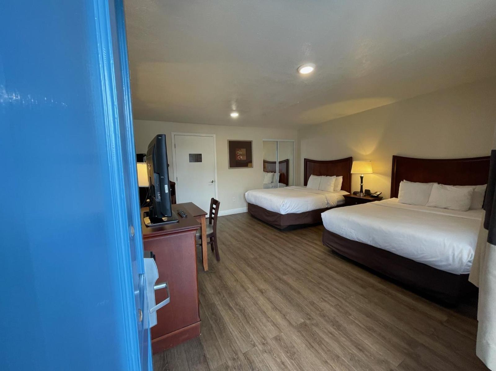 Blu Pacific Hotel