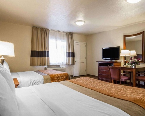 Blu Pacific Hotel image 47